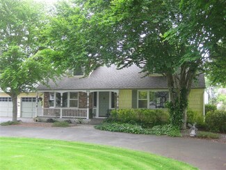 275 Westwood Dr, Grants Pass, OR 97527
