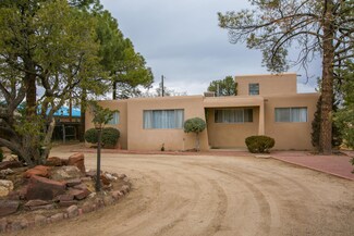 2245 Matthew Ave NW, Albuquerque, NM 87104