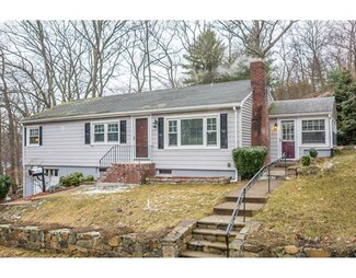 10 Woodland S, Lynn, MA 01904
