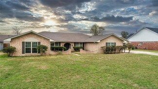41 Raintree Cove, Lake Charles, LA 70605