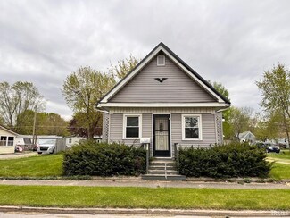 308 W Columbia St, Flora, IN 46929