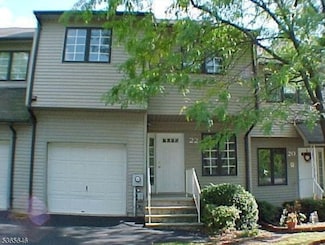 22 Deer Hill Ct, Boonton, NJ 07005