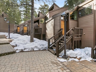 6138 Feather Ridge, Truckee, CA 96161