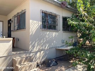 117 E Dumbauld St, Nogales, AZ 85621