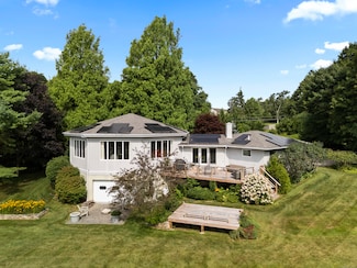 64 Lords Hill Rd, Stonington, CT 06378