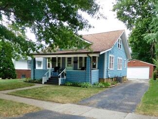 4651 Arlington St, Loves Park, IL 61111