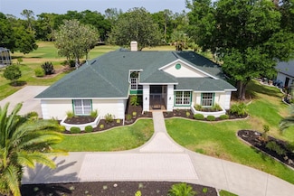 39206 Treeline Dr, Lady Lake, FL 32159