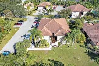 2432 SE Garden Terrace Unit 703, Port Saint Lucie, FL 34952