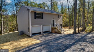 516 Feather Bed Ln, Hedgesville, WV 25427