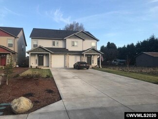 1449 Northgate (-1451) Dr, Independence, OR 97351