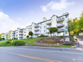 28606 16th Ave S Unit 301, Federal Way, WA 98003