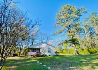 2640 Fairview Rd SW, Camden, AR 71701