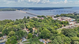 403 Rose Hill Ave, Clarksville, VA 23927