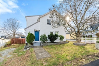 32 Surf Ave, Warwick, RI 02889