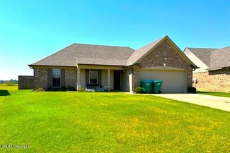 10565 Ballad Dr, Walls, MS 38680