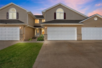 3512 Stoneview Cir SW, Cedar Rapids, IA 52404