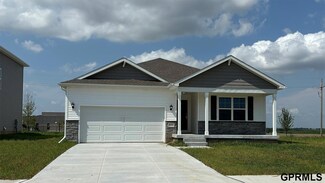 20514 Emiline St, Omaha, NE 68136