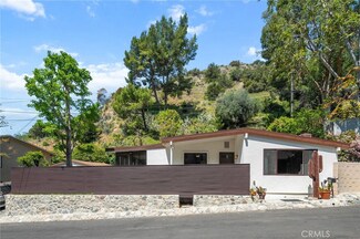 925 Country Club Dr, Burbank, CA 91501