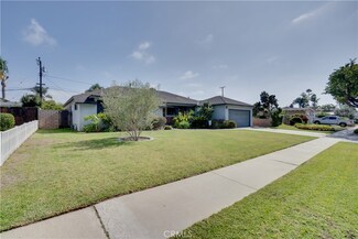 1738 Paloma Dr, Newport Beach, CA 92660