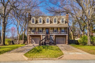 1465 S Oakmont Ave, Springfield, MO 65809