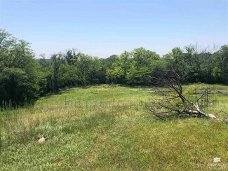 417 E 4th St, Onaga, KS 66521