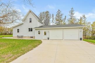 1306 70th Ave, Roberts, WI 54023