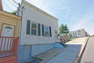 12 Sloan St, Albany, NY 12202