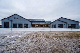 426 Kingfisher Ave, Sheridan, WY 82801