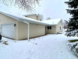 560 Pleasure Creek Dr, Minneapolis, MN 55434