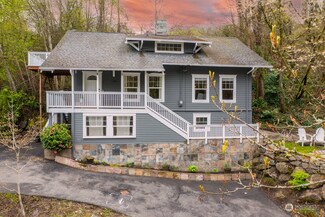 2106 Fairmount Ave SW, Seattle, WA 98126