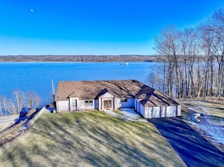 242 River Rd, Ulster Park, NY 12487