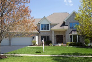1761 Eagle Brook Dr, Geneva, IL 60134