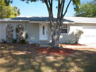 5711 Pacific St N, Saint Petersburg, FL 33703