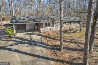 6198 Rocky Creek Dr, Douglasville, GA 30135