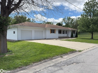 404 W de Voe St, Creston, IA 50801