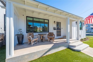 1204 Pecan Ave, Huntington Beach, CA 92648