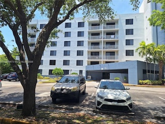 901 Hillcrest Dr Unit 415, Hollywood, FL 33021