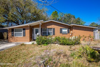 10811 Majuro Dr, Jacksonville, FL 32246