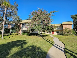 16 Vista Gardens Trail Unit 204, Vero Beach, FL 32962