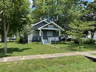 611 Christiana St, Beckemeyer, IL 62219