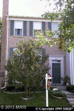 3816 Ogilvie Ct, Woodbridge, VA 22192