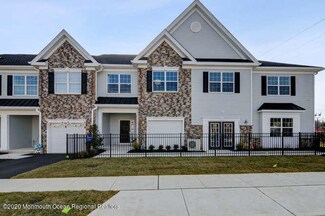 1517 Paxton Ln, Monroe Township, NJ 08831