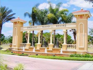 8520 Sunrise Key Dr, Kissimmee, FL 34747