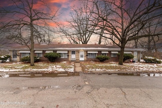 26 Terrace Downs St, Toledo, OH 43614