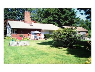 101 Fairground Rd, Ford City, PA 16226