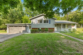 33250 Bernice Ave, Paw Paw, MI 49079