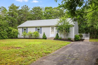 52 Rockville Ave, East Falmouth, MA 02536