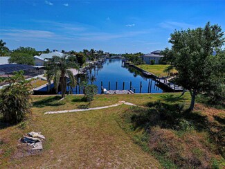 180 Cousley Dr SE, Port Charlotte, FL 33952