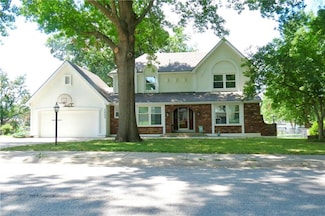 1005 Johnston Dr, Raymore, MO 64083