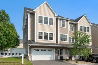 51 Waltham St Unit 3, Maynard, MA 01754